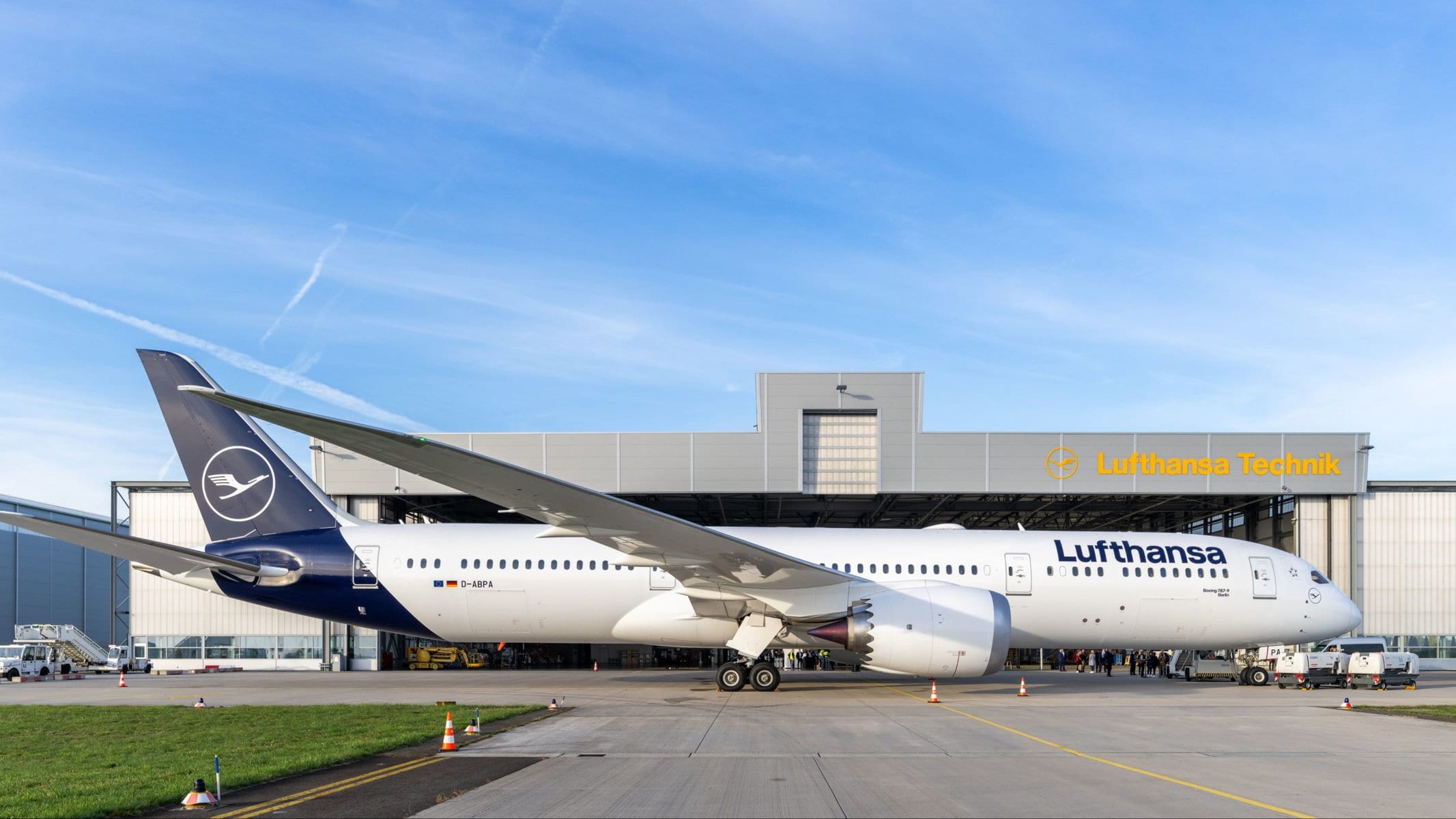 Lufthansa Selects Newark as First Boeing 787-9 Destination