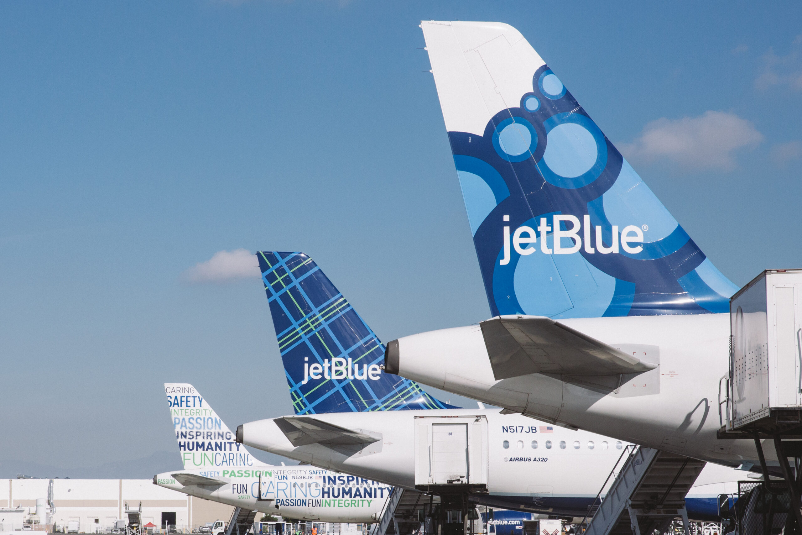 JetBlue Plans 200 Daily Flights from Orlando if Spirit Merger Goes Ahead