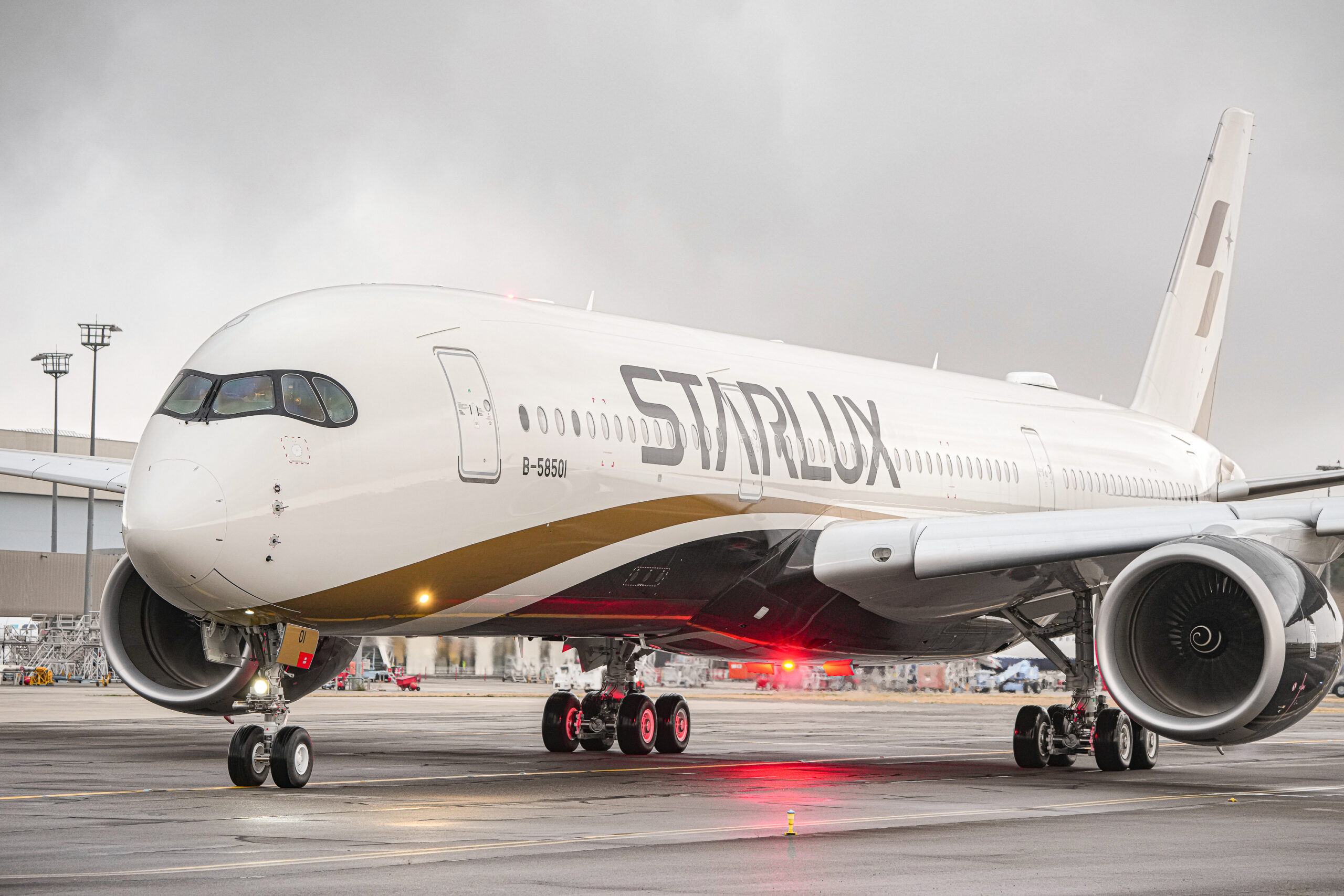 Starlux and Alaska Airlines Join Forces In New Partnership