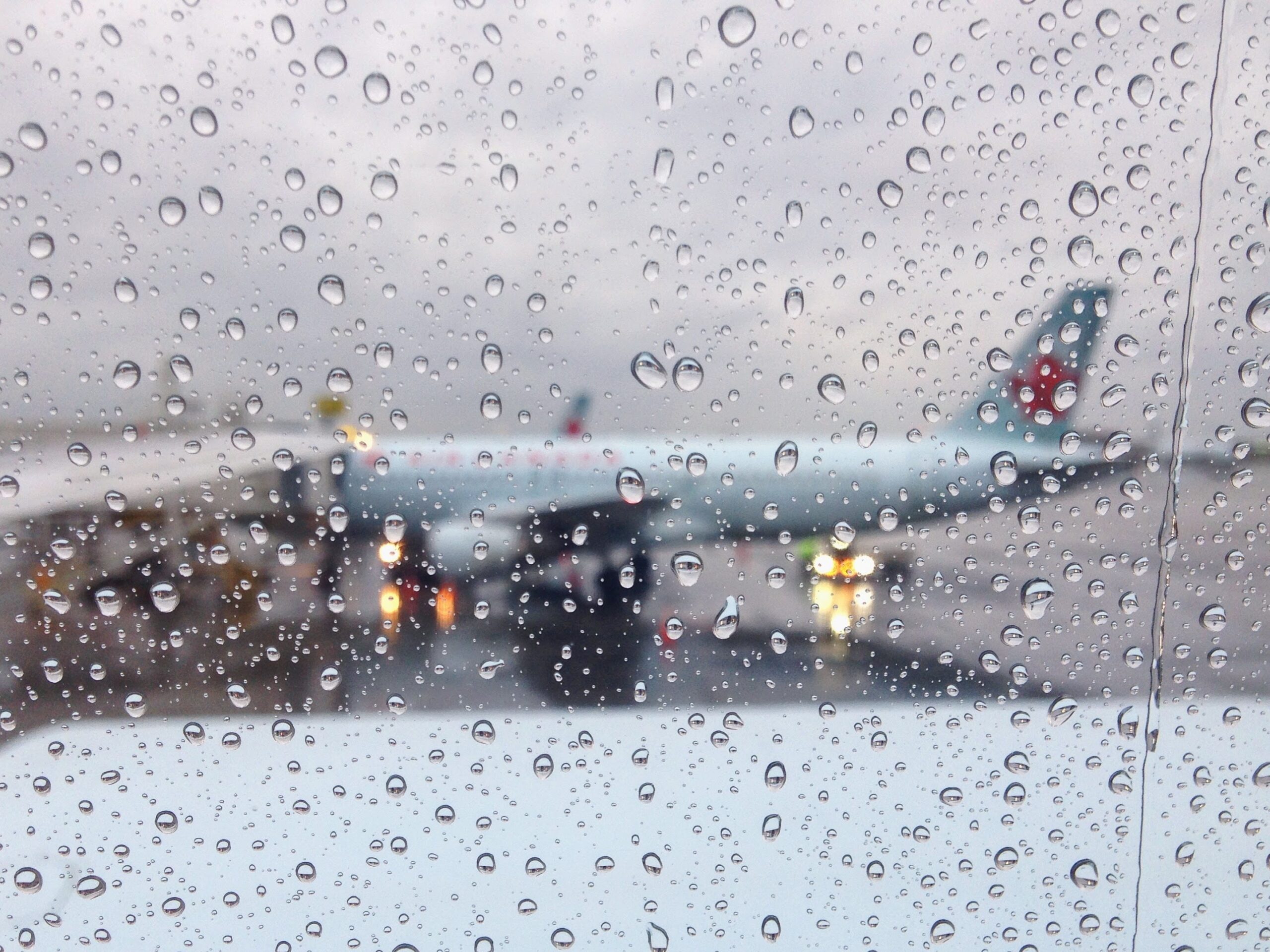 Severe Weather Wreaks Havoc: Over 2,000 Flights Canceled on East Coast