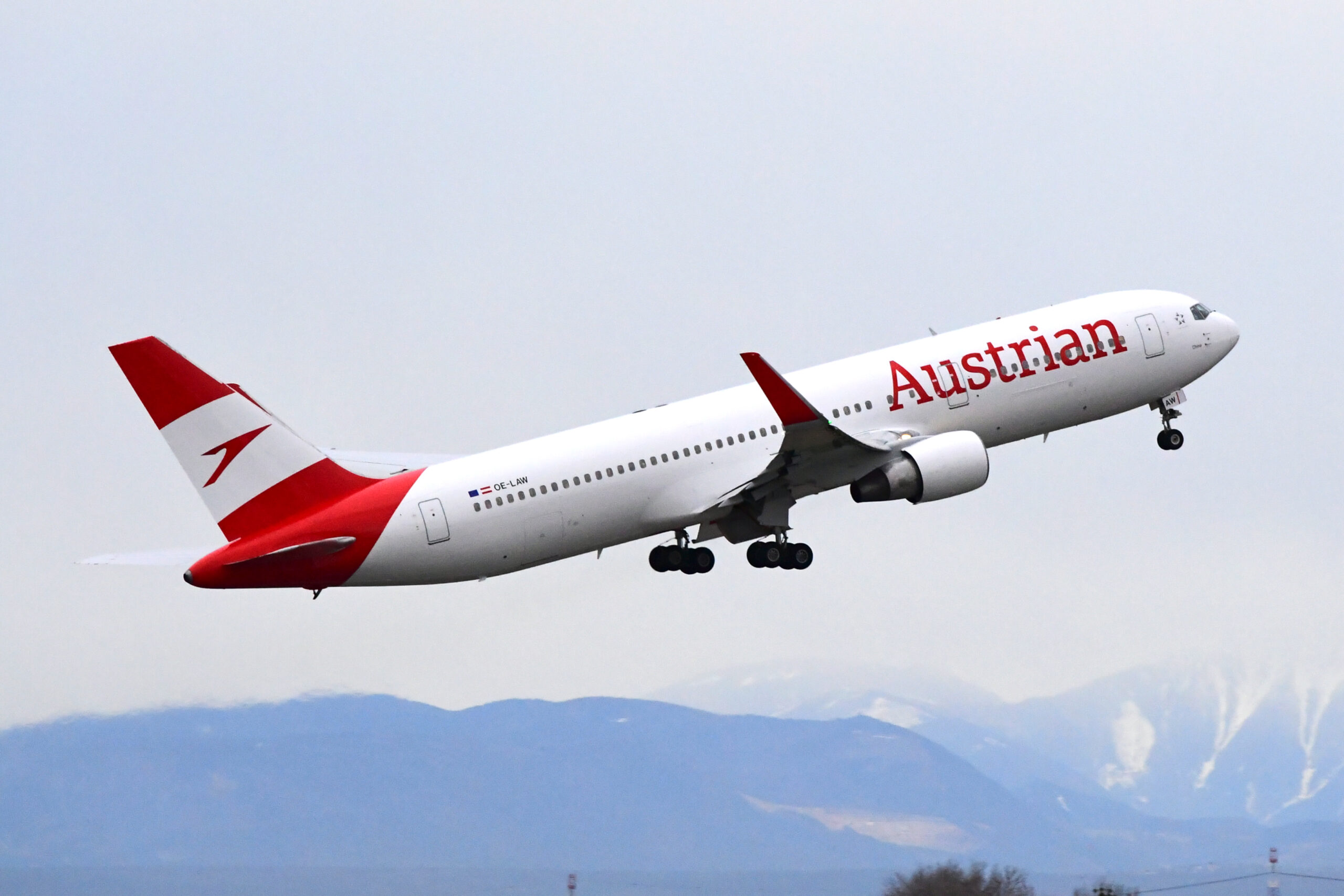 Austrian Airlines Introduces First-Ever Nonstop Flight Between Vienna and Boston