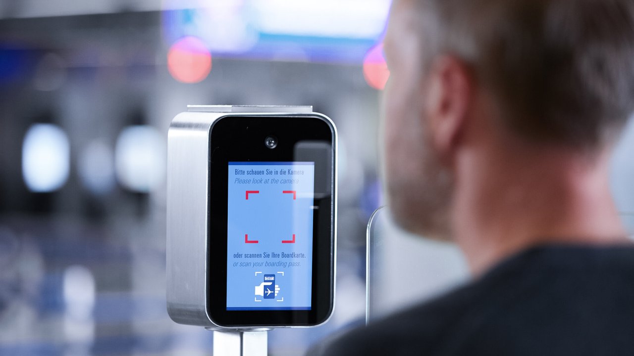 Say Goodbye to Boarding Passes with Star Alliance's Facial Recognition