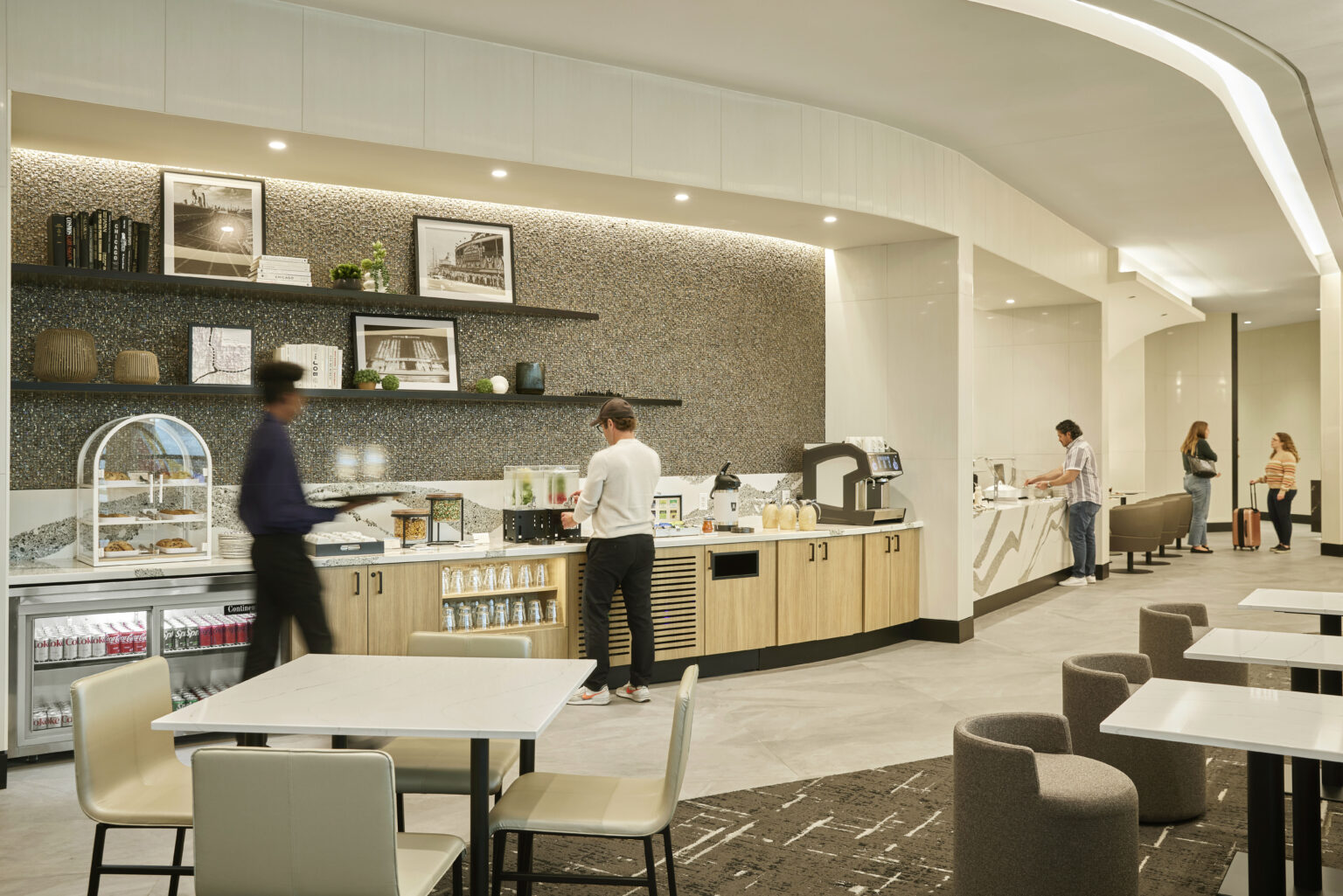 Chicago Midway Opens Its First-Ever Premium Lounge: The Club MDW ...